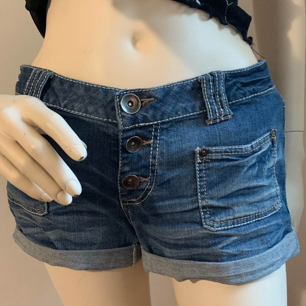 Mossimo Button fly shorts - Picture 2 of 4